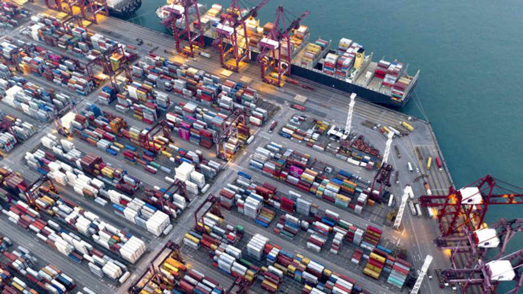 контейнерен транспорт