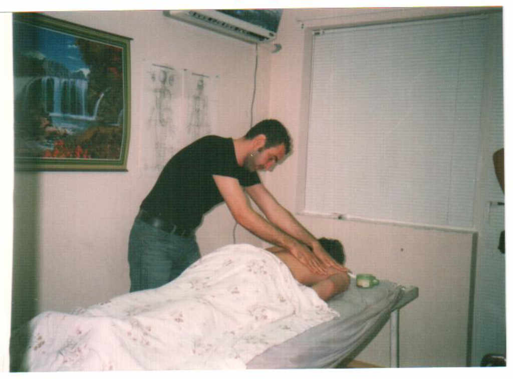 ЕЛВИС ПРЕСЛИ-ЦЯЛАТА СТРАНА-индивидуално онлаин обучение по класически,лечебен,антицелулитен масаж,рефлексотерапия,кинезотерапевт,шиацу,спа процедури медна и шоколадова-диплома