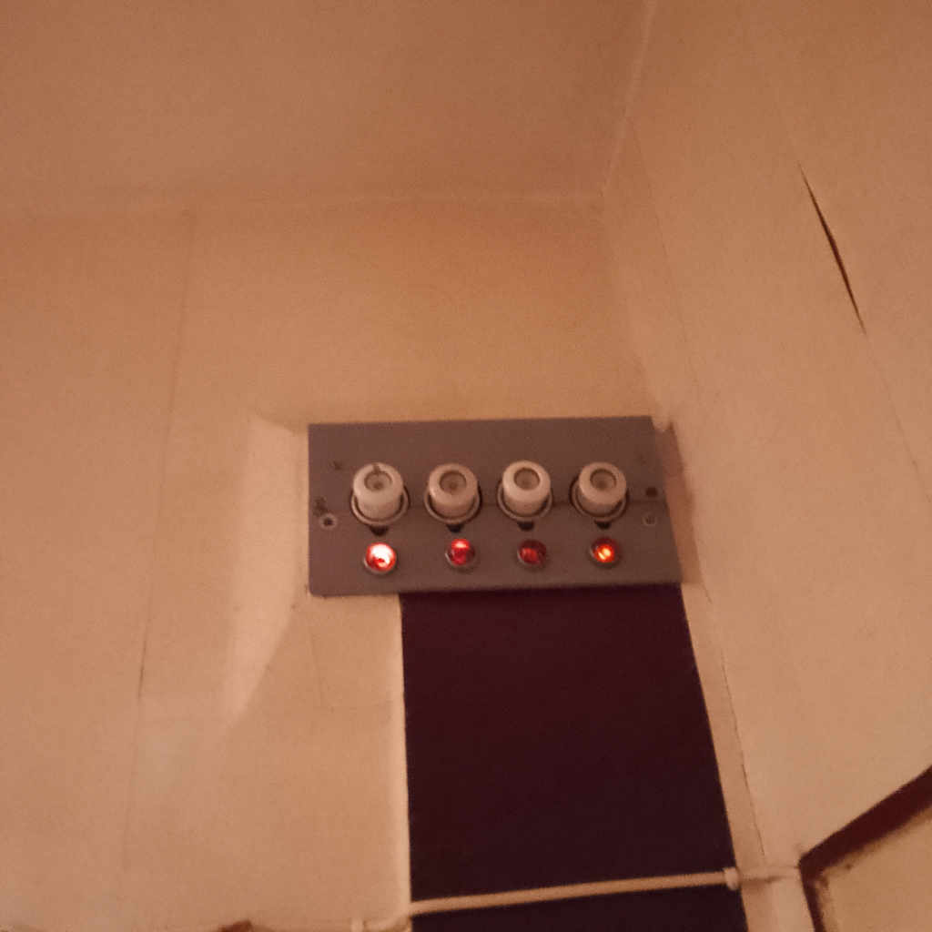 Варна, Електро услуги,Ел.табла, инсталации, стълбищно осветление