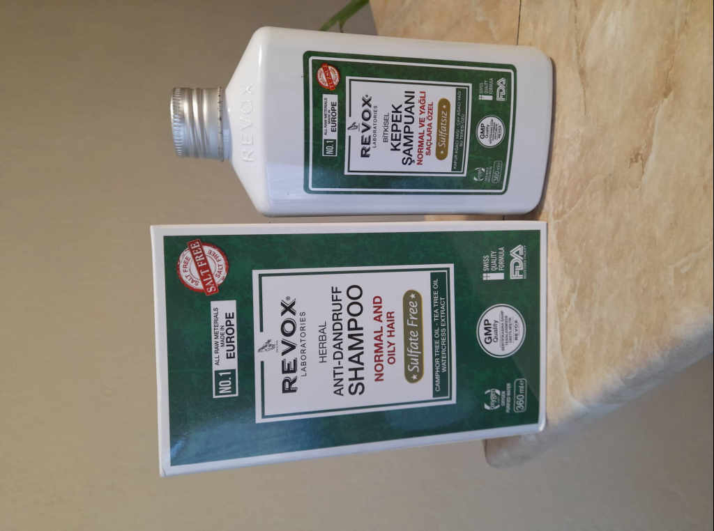 Висок Клас Шампоан Revox Билков Шампоан Против Пърхот