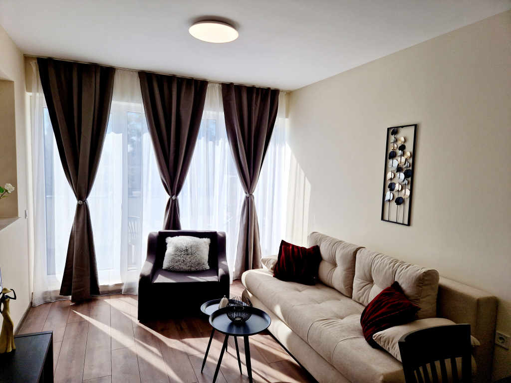 Двустаен апартамент за 5 човека за нощувки с паркинг в Комплекс Папая, Варна