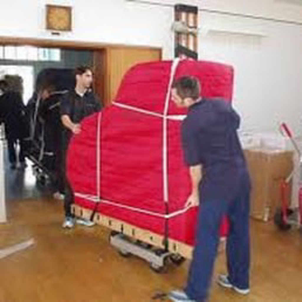 Преместване на пиано и пренасяне на роял от Студенти Хамали