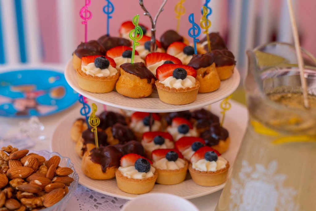 Сладкарница - Приказка от Сладкиши